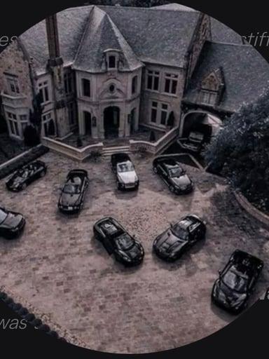 Mafia Family Dinner